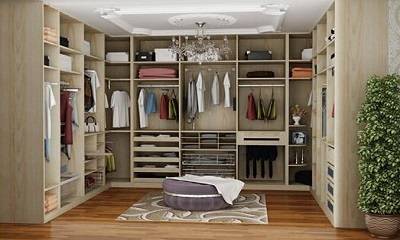 大臥室長(zhǎng)形衣帽間